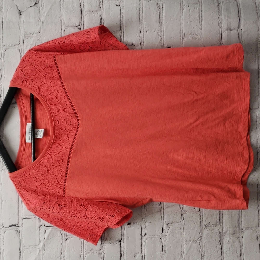 Tee shirt